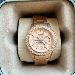 Rose gold Fossil watch